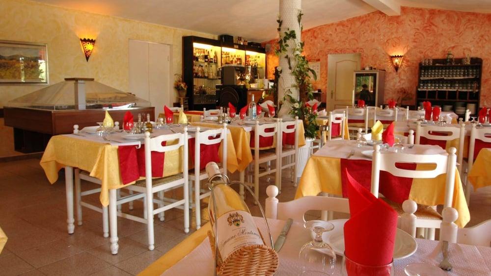 Hotel Residence San Pieru Tarcu Ngoại thất bức ảnh