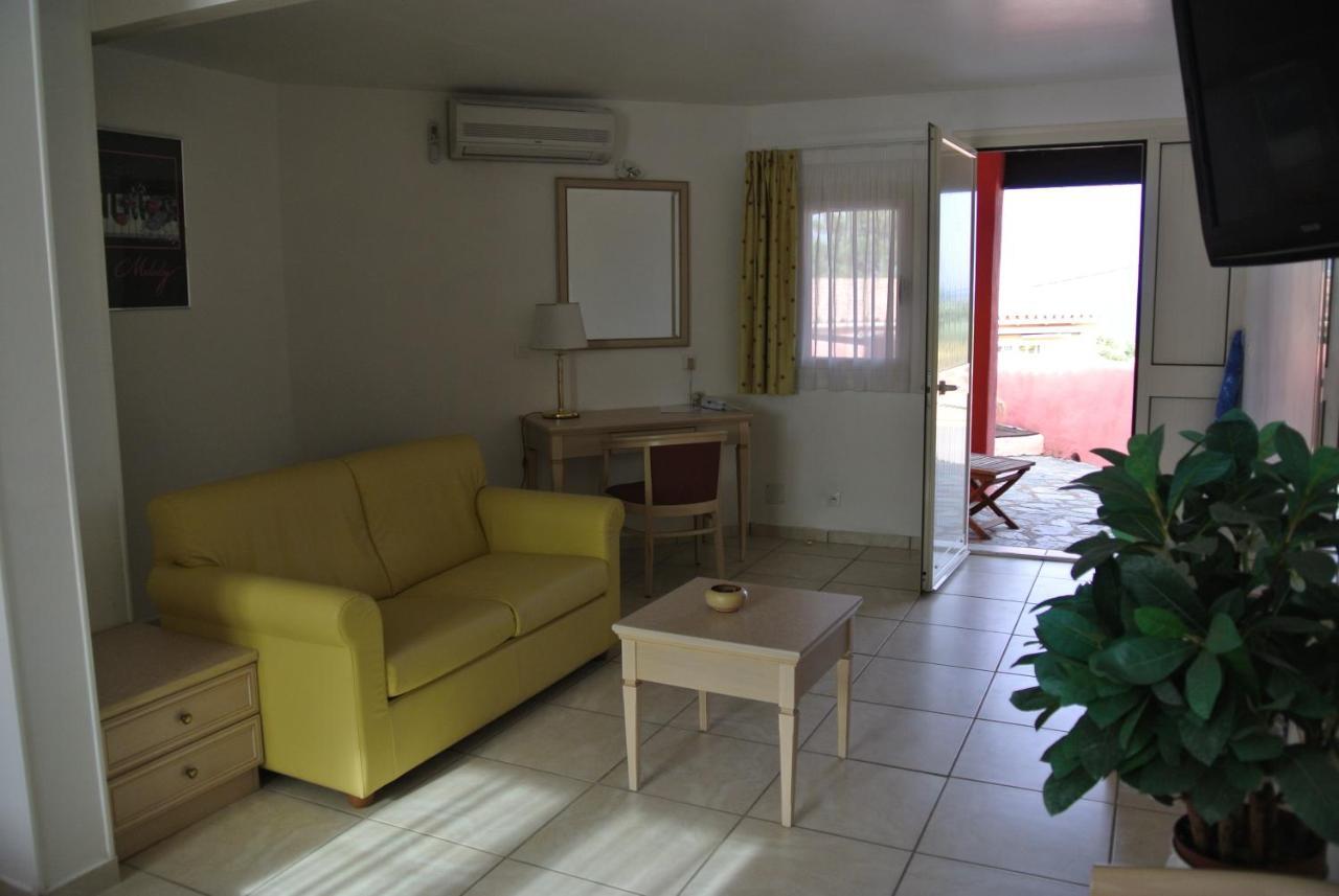 Hotel Residence San Pieru Tarcu Ngoại thất bức ảnh